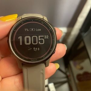 Garmin fénix 6s pro solar multi sport watch with charging cable